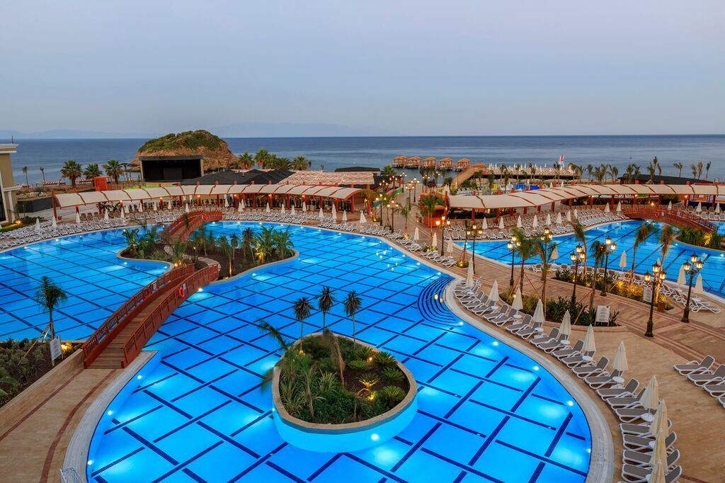 Sunis Efes Royal Palace Resort & Spa Özdere Exterior foto